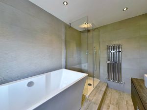 Photo 14- click for photo gallery